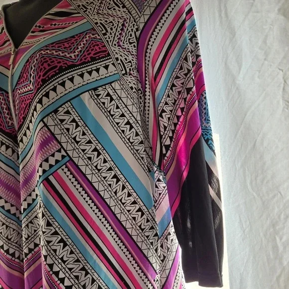 Tribal Tunic - Picture 5 of 10